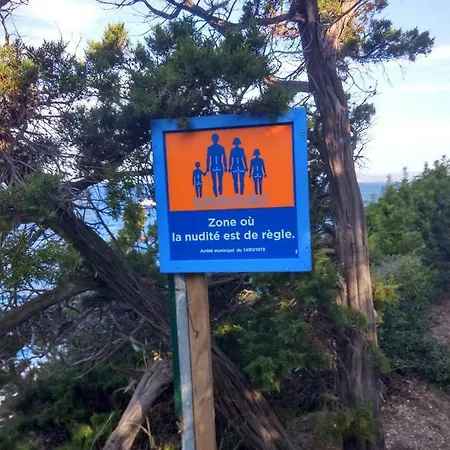 Les Bambous, Gamping Gay Et Naturiste Campingplatz *